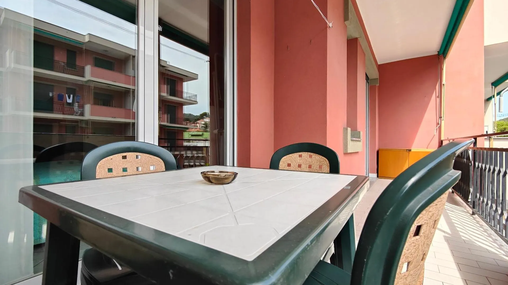 Apartment Colombo 7 By Tempovacanza Andora