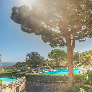 3* Lejlighedshotel Villaggio Colombo Nuova Gestione